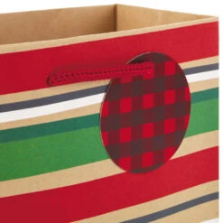 Hallmark Assorted Rustic Designs 8-Pack Small, Medium And Large Christmas Gift Bags 11 Hallmark Assorted Rustic Designs 8-Pack Small, Medium And Large Christmas Gift Bags -Hallmark Assorted Small Large Rustic Christmas Gift Bags 5XGB4894 06