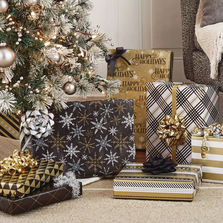 Hallmark Black And Gold 4-Pack Reversible Holiday Wrapping Paper Assortment, 150 Sq. Ft. 2 Hallmark Black And Gold 4-Pack Reversible Holiday Wrapping Paper Assortment, 150 Sq. Ft. - Image 2