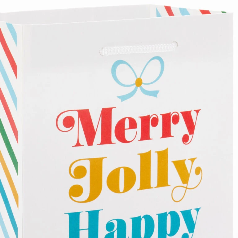 Hallmark Bright Wishes 8-Pack Christmas Gift Bags, Assorted Sizes And Designs 5 Hallmark Bright Wishes 8-Pack Christmas Gift Bags, Assorted Sizes And Designs - Image 5