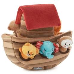 Hallmark -Hallmark Noahs Ark and Animals Plush Toy 1KFA2015 02