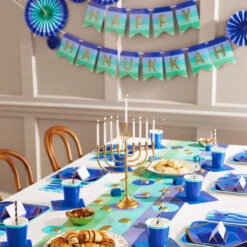 Hallmark Color Pop 60-Piece Tableware Premium Party Kit, Blue Hexagon 5 Hallmark Color Pop 60-Piece Tableware Premium Party Kit, Blue Hexagon -Hallmark Purple Hexagon Shape Plates Party in a Box Supplies 5CLP1012 03