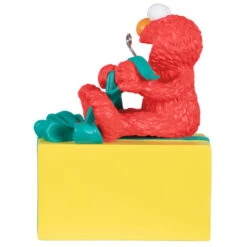 Hallmark Sesame Street® A Gift From Elmo Personalized Ornament 7 Hallmark Sesame Street® A Gift From Elmo Personalized Ornament -Hallmark Sesame Street A Gift From Elmo Personalized Keepsake Ornament 2499QHE2111B1 06