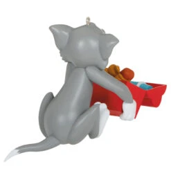 Hallmark Tom And Jerry™ What's For Lunch? Ornament -Hallmark Tom and Jerry Lunch Box Keepsake Ornament 1899QXI6059 06